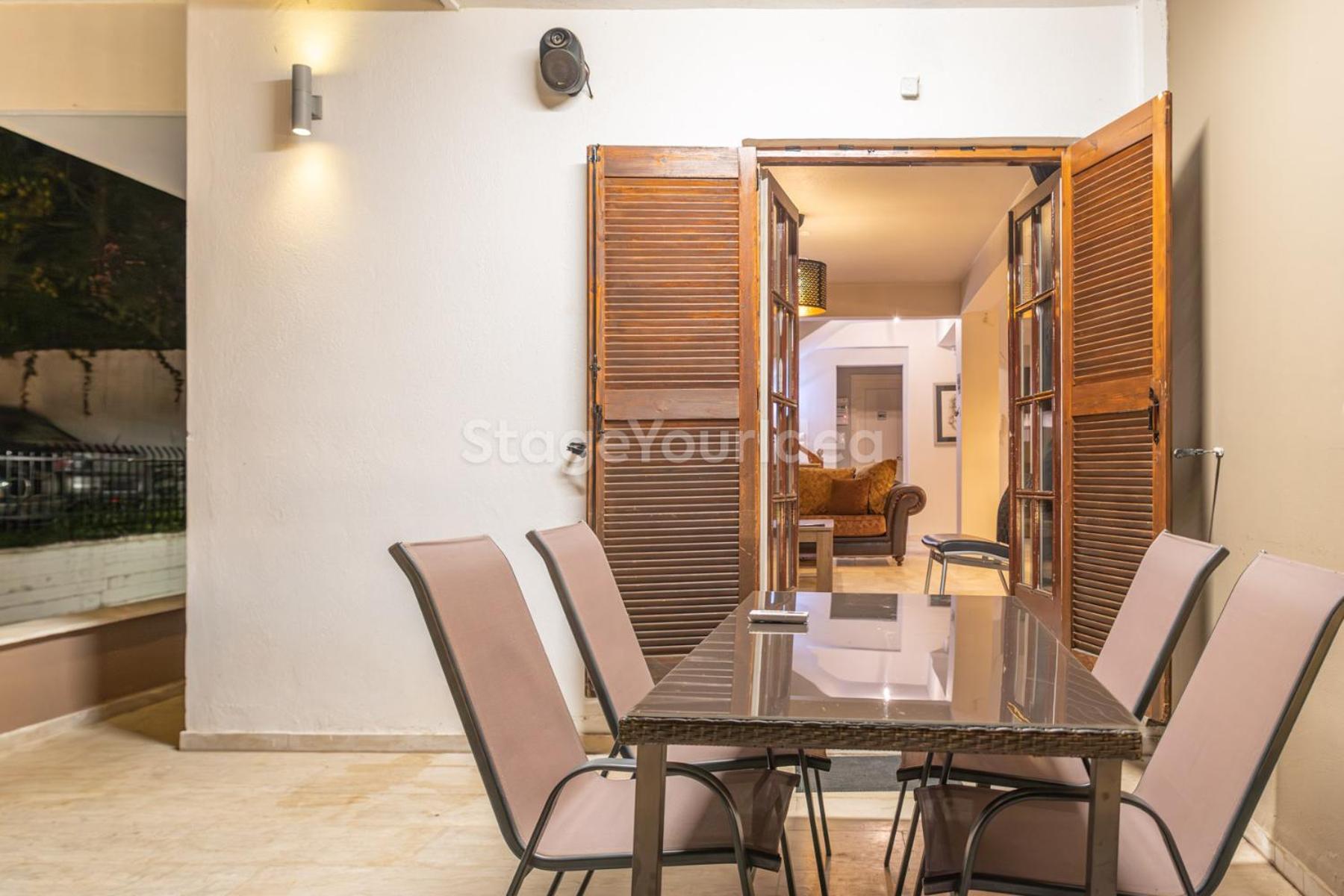 Τraditional Fully Detached Villa On A Luxurious Hillock Of Thessaloniki With Its Own Garden Also For Family & Wedding Gatherings For 10 To 25 People Only 15 Minutes From Airport Esterno foto