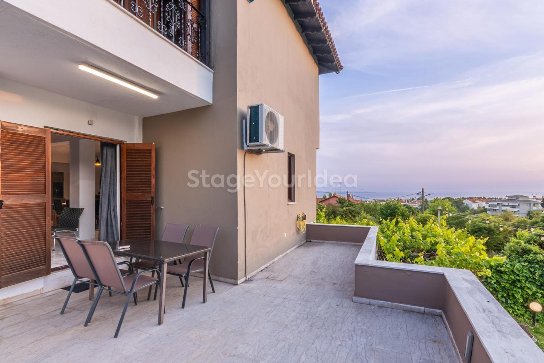 Τraditional Fully Detached Villa On A Luxurious Hillock Of Thessaloniki With Its Own Garden Also For Family & Wedding Gatherings For 10 To 25 People Only 15 Minutes From Airport Esterno foto