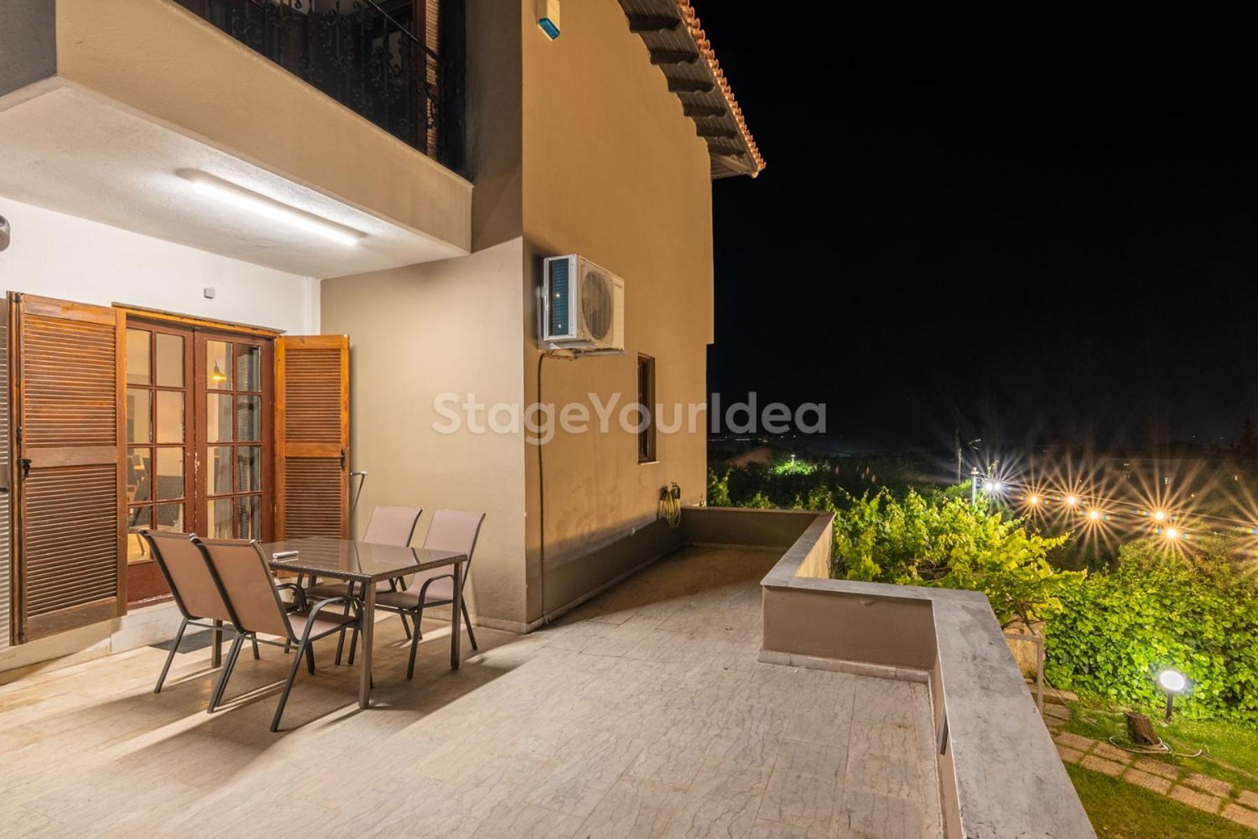 Τraditional Fully Detached Villa On A Luxurious Hillock Of Thessaloniki With Its Own Garden Also For Family & Wedding Gatherings For 10 To 25 People Only 15 Minutes From Airport Esterno foto